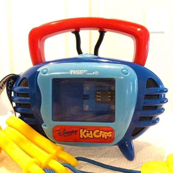🎵MUSIC🏆Retro Radio & Kids Clips 7pc set Disney - Picture 2 of 2